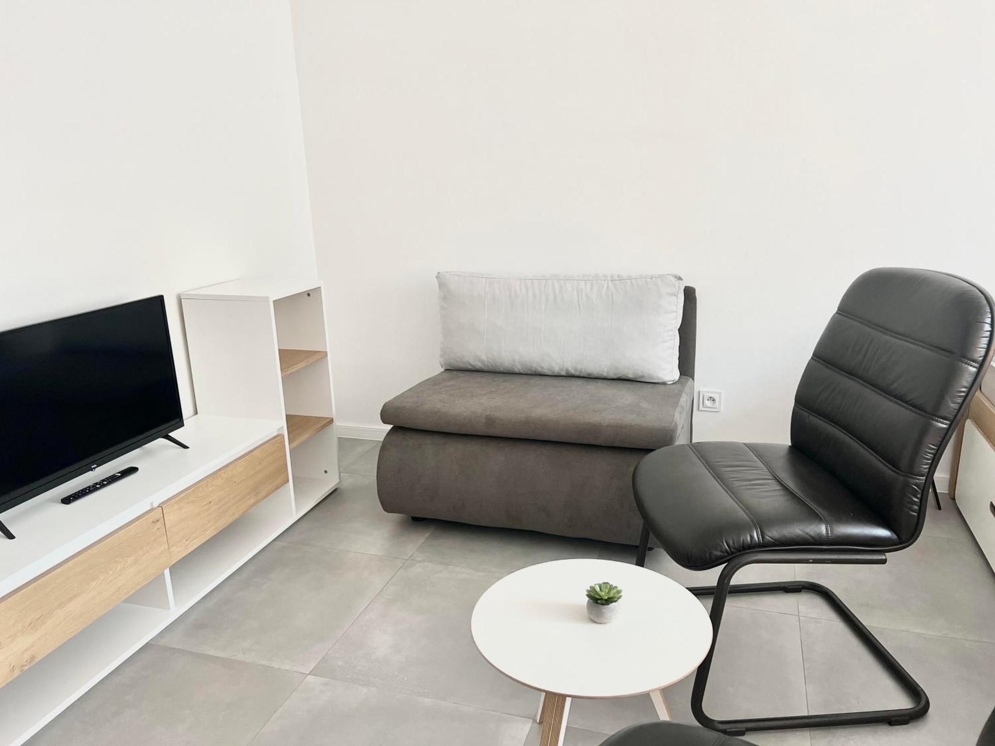 2 Moderne Apartmany 19 A 95 V Sukromi V Centre Mesta Turčianske Teplice Buitenkant foto